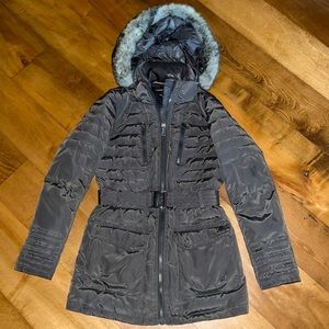Jones New York winter coat with belt detail